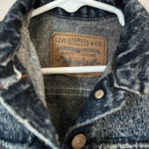 Vintage kids Levi’s jeans jacket - Picture 3 of 4